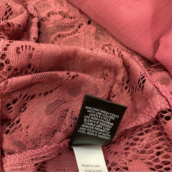 Torrid Blouse Top 2X Pink Tiered  Floral Embroidery Long Sheer Sleeve Fairy Boho - Picture 8 of 10